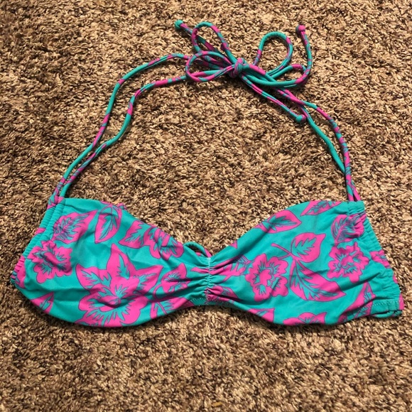 🌞🌸🏝 Victoria’s Secret Tropical Print Bikini Top - Picture 2 of 9